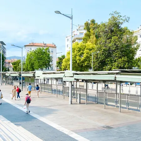 - Le Vernier * ניס